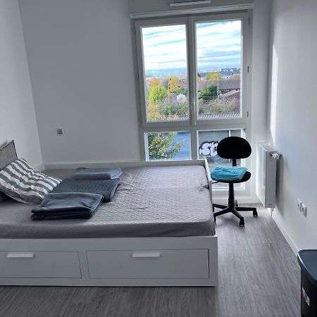 Chambre Privee Dans Un Appartement A 37 Min De Champs Elysees Sartrouville Eksteriør billede